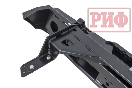 Бампер РИФ силовой задний Isuzu D-MAX (2012-2021) с квадратом под фаркоп и фонарями, стандарт