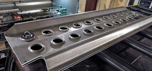 Кронштейны для крепления сэнд-траков к алюминиевому багажнику (платформе) РИФ