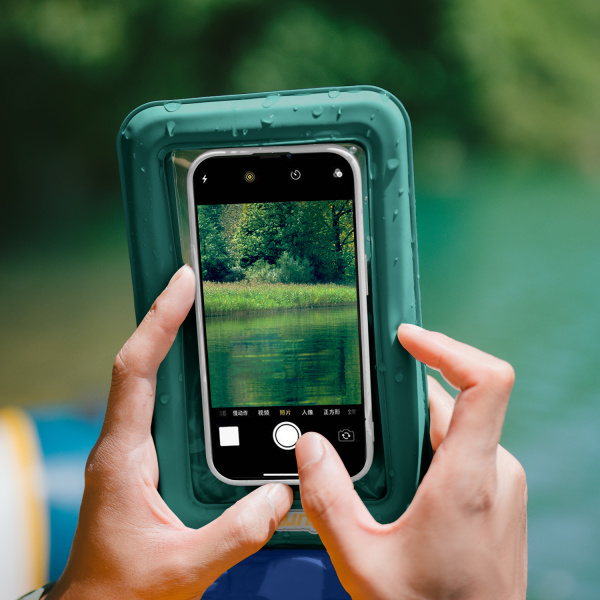 3 Гермочехол Naturehike плоский для телефона 23х13,5 см., зеленый 3 Гермочехол Naturehike плоский для телефона 23х13,5 см., зеленый