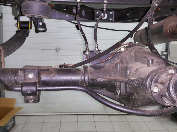 Кронштейн РИФ для крепления тормозных трубок заднего моста УАЗ лифт 5 см